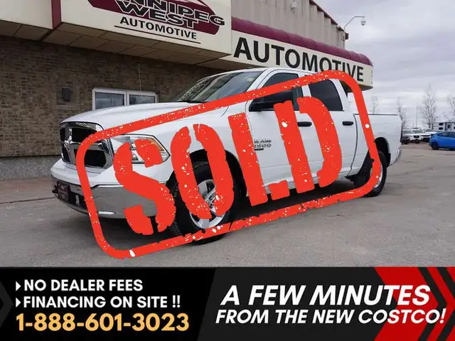 2023 Ram 1500 SLT 4x4 Crew Cab 5'7 Box - 5.7L HEMI - LOW KMS!!!