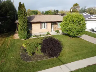 R03//Beausejour/OPEN HOUSE SUNDAY OCT 19th 1pm - 3pm. Prime location in Beausejour! This beautifully...
