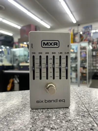 Dunlop M109S Six Band EQ Guitar Effects Pedal, View more
