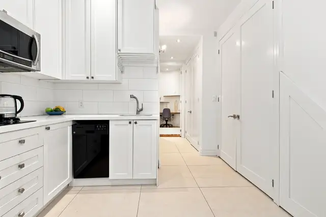 Light-Filled Furnished 1BR + Office with Private Garden | Yonge– in Long Term Rentals in City of Toronto - Image 16