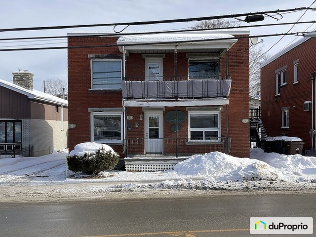 $479,000 - Triplex for sale in Sherbrooke (Mont-Bellevue) — photo 1