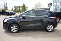 --DRIVE THE DREAM THIS SUMMER AT ADRENALIN MOTORS! NOW LOCATED IN GASOLINE ALLEY, RED DEER!-- AWD, B... (image 6)