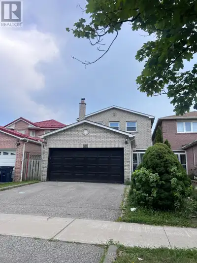Beautiful & Spacious Main Floor Lease Featuring 4 Bedrooms And 3 Bathrooms In A Highly Desirable Fam...