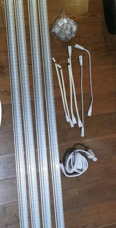 T8 LED tubes, 4ft,8ft available, one plug,no transformer needed in General Electronics in City of Toronto