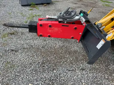 Brand new, never-used Raytree RMH680 hydraulic breaker attachment, built for skid steer loaders with...