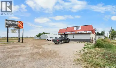 Restaurant in Chamberlain SK, conveniently located right on the busy #11 Hwy and next to #2 Highway...