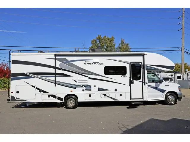 2022 Jayco Greyhawk 29MV Classe C VR/RV Crics Hydrauliques + Sol in RVs & Motorhomes in Laval / North Shore - Image 31