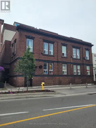201 - 19 DUNLOP STREET W Barrie (City Centre), Ontario