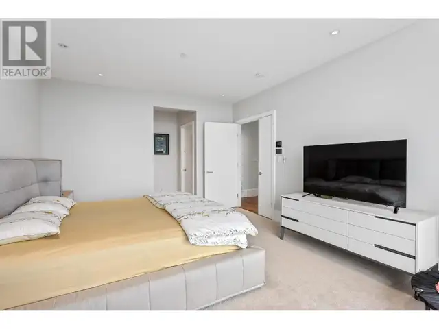 2823 CHIPPENDALE ROAD West Vancouver, British Columbia in Condos for Sale in Downtown-West End - Image 27