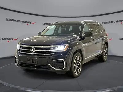 // ACCIDENT FREE!! // This 2022 Volkswagen Atlas Execline 4MOTION is a full-size SUV built for busy...
