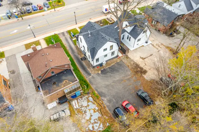 BURLINGTON * Modern Private Office with Parking & Amenities* in Commercial & Office Space for Rent in Oakville / Halton Region - Image 20