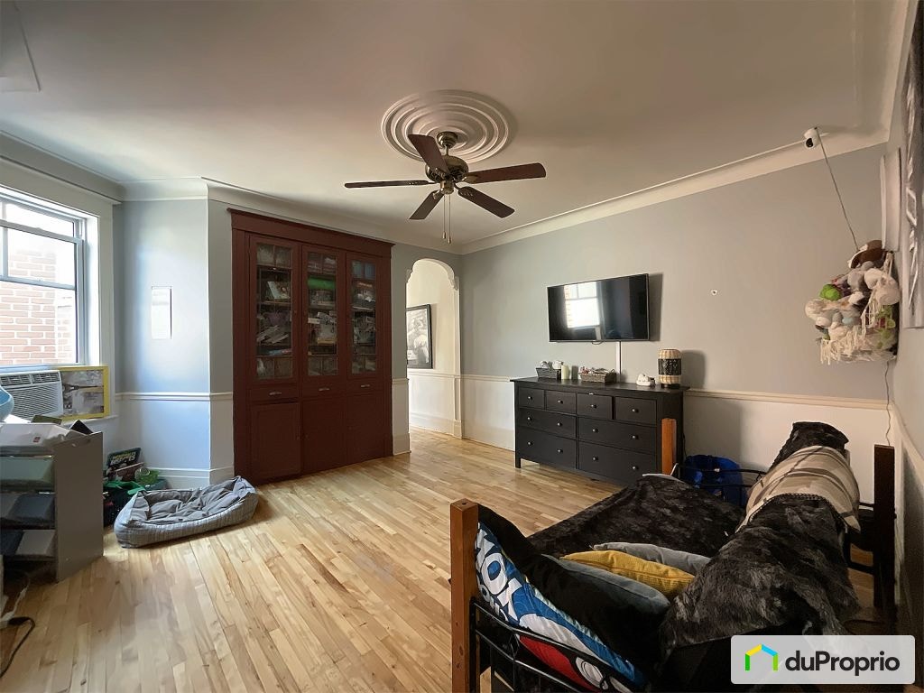 $1,149,000 - Triplex for sale in Ahuntsic / Cartierville — photo 2