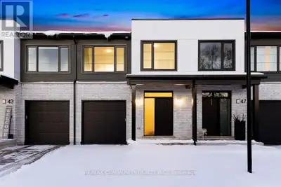 Welcome to this MODERN 3 Bedroom + 3 Bathroom Beauty Nestled in the Family Friendly Town of Strathro...