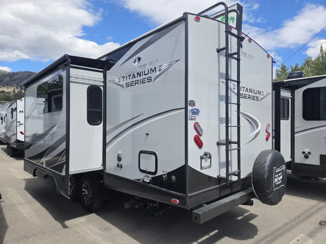 2026 OUTDOORS RV TIMBER RIDGE 25SBS T in Travel Trailers & Campers in Kelowna - Image 7