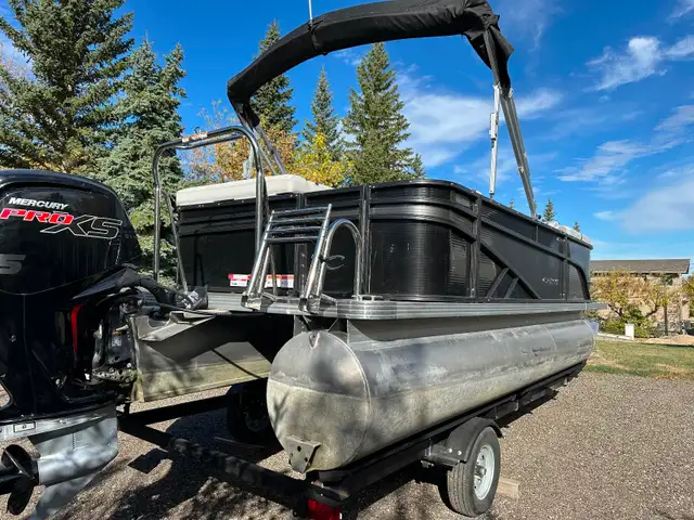 2023 Pontoon Crest Classic LX200L in Powerboats & Motorboats in Regina - Image 3