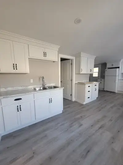 https://www.pomm.ca/properties/165-bridge-st-2/ **STUNNING 3-BEDROOM APARTMENT FOR RENT!** 50%OFF FI...