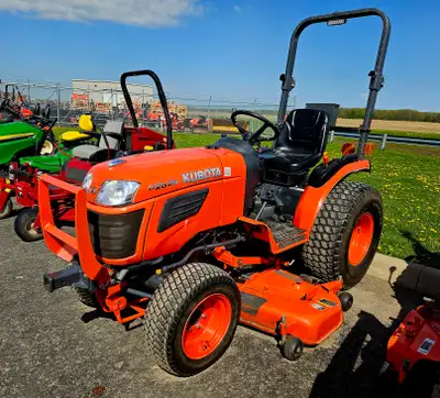 REDUCED!!! Deck, loader valve New/Used : Used Condition : Excellent Paint Condition : Excellent Hour...