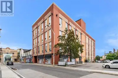 11 REBECCA Street Unit# 402 Hamilton, Ontario