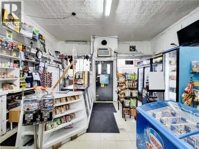 44 FRANCIS Street Hamilton, Ontario in Commercial & Office Space for Sale in Mississauga / Peel Region - Image 12