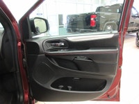 DODGE GRAND CARAVAN 2019 GT ÉDITION STOW-N-GO 7 PASSAGERS / CUIR NOIR CHAUFFANT / ÉCRAN TACTILE / PO... (image 8)