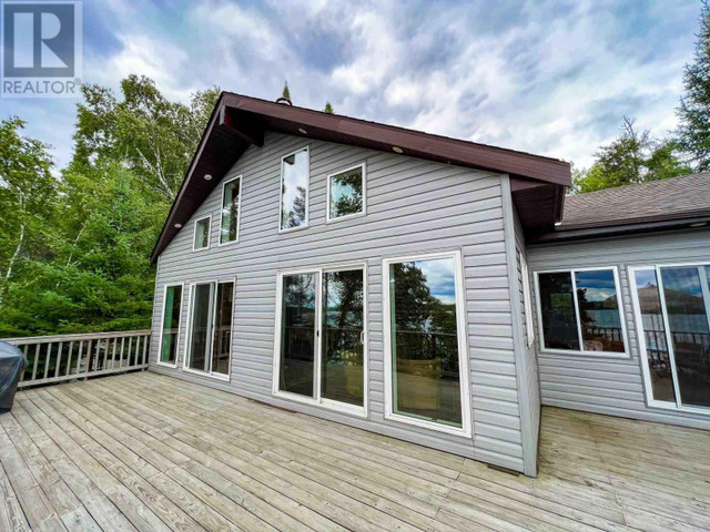 Island 809 PT 1&3 West of Kenora, Ontario in Houses for Sale in Kenora - Image 4