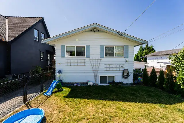 32986 4TH AVENUE Mission, British Columbia in Houses for Sale in Mission - Image 3