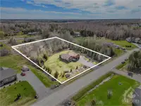 Bungalow for sale in Kemptville- must be sold by May 15