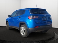 This Jeep Compass has a strong EC1 2.0L I4 DOHC DI Turbo Engine w/ ESS engine powering this Automati... (image 3)
