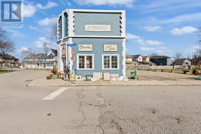 Unique investment and or redevelopment opportunity in the heart of Crystal Beach! This iconic corner...