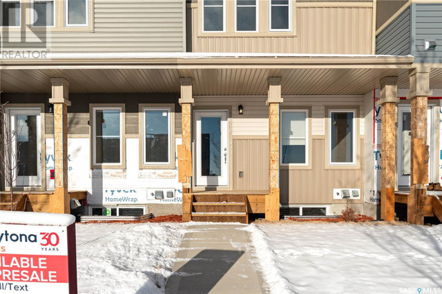 7648 Mapleford BOULEVARD Regina, Saskatchewan in Houses for Sale in Regina