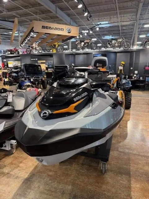 2025 Sea Doo FishPro Trophy 170 in Personal Watercraft in St. Albert - Image 2