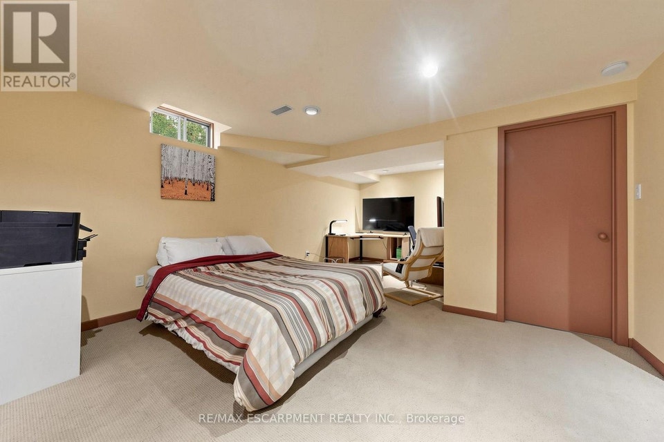 1380 Hazel Mccleary Drive Oakville (CV Clearview), Ontario, photo 28 of 40