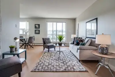 1 Bedroom Apartment - Downtown - Near GO Station - Call Today!