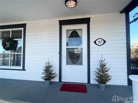 307 Lonsdale STREET in Houses for Sale in Saskatoon - Image 3