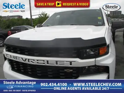 Built to handle hard work and daily driving with equal ease, this 2020 Chevrolet Silverado 1500 Cust...