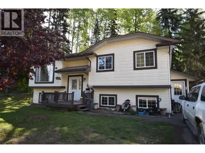 Discover the perfect family home in Telkwa! Thoughtfully designed with space and functionality in mi...