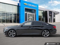 Window Grid Antenna Wheels: 19 Aluminum-Alloy Wheels w/Machined w/Painted Accents Accents Valet Func... (image 2)