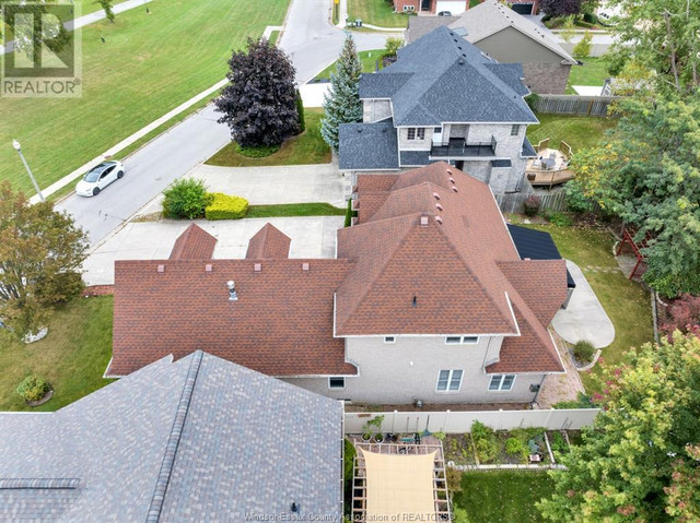 11341 AMALFI Windsor, Ontario in Houses for Sale in Windsor Region - Image 3