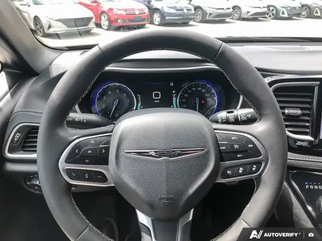 2025 Chrysler Pacifica Select | Apple/Android Auto | Clean5497663003826688016