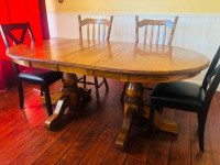 Solid oak dinning table & chairs