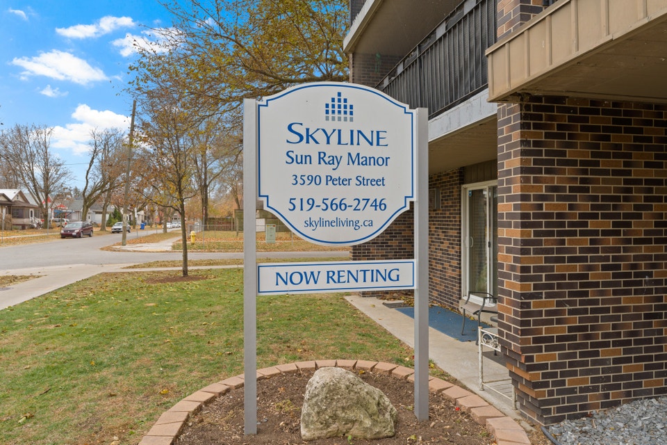 Sun Ray Manor Apartments - 2 Bedroom, 1 Bath Apartment for Rent 3