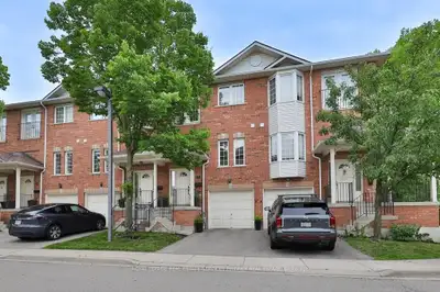 Price: $1,199,999 / $4,552/mo Welcome to Peartree Estates a private enclave nestled in the heart of...