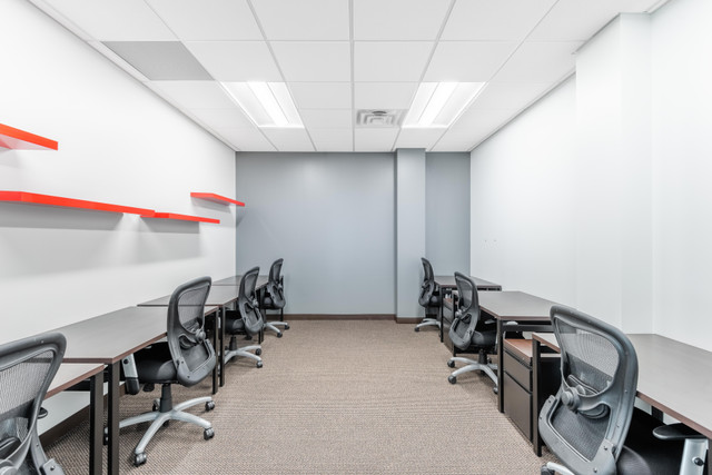 Fully serviced open plan office space for you and your team in Commercial & Office Space for Rent in Mississauga / Peel Region - Image 3