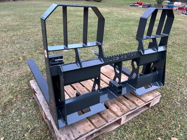 Pallet forks for tractors & skid steers - IN STOCK in Heavy Equipment in Oakville / Halton Region - Image 14