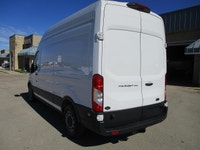 V6 ,High Roof ,148 inch wb ,auto ,air ,cruise, tilt ,pw ,pl, Bluetooth media center radio, rear ac/h... (image 5)