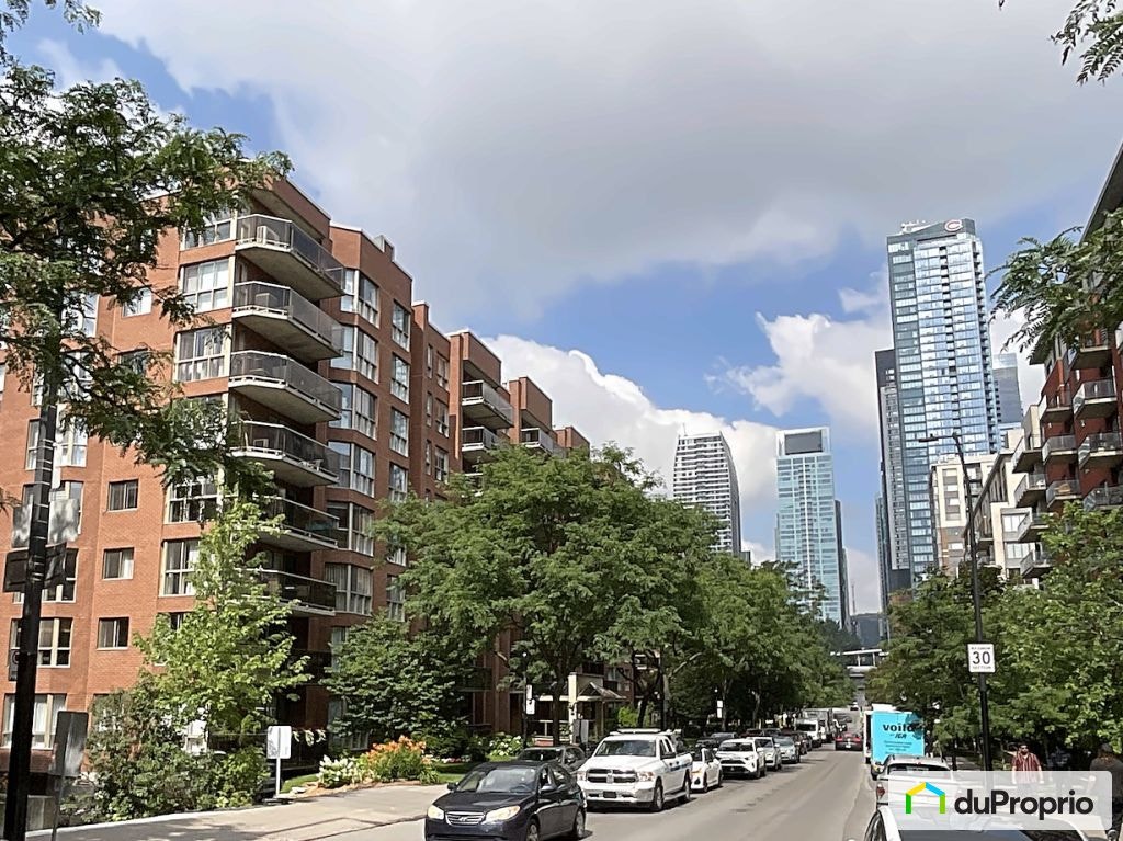 $924,500 - Condominium in Ville-Marie (downtown, old Mtl) — photo 2