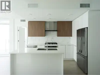 Set within the evolving Southgate City community, Azure is a contemporary expression of connected ur...