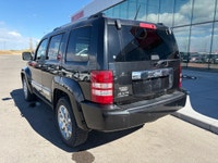 2010 JEEP LIBERTY LIMITED EDITION 4WD * COMFORT AND CONVENIENCE GROUP * ONE OWNER FEATURES INCLUDE:... (image 3)