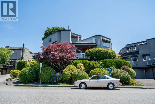 1416 MAHON AVENUE North Vancouver, British Columbia in Condos for Sale in North Shore - Image 2