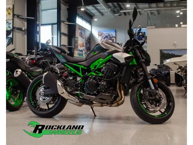 2025 Kawasaki Z900 in Sport Touring in Ottawa - Image 8